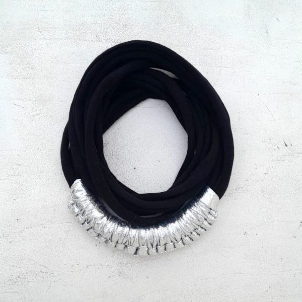 Black and silver Macy necklace by Amma Gyan for Amanartis by Amma Gyan 1