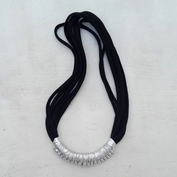 Black and silver Macy necklace by Amma Gyan for Amanartis by Amma Gyan 3